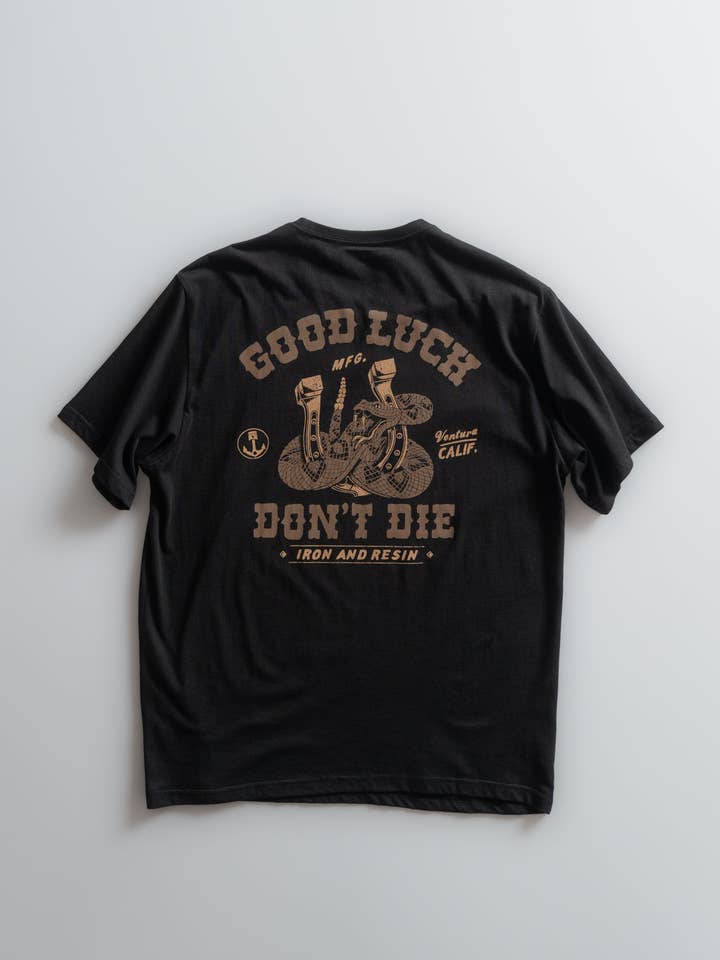 Maglietta Lucky Horseshoe per la vendita all'ingrosso da parte di Iron & Resin