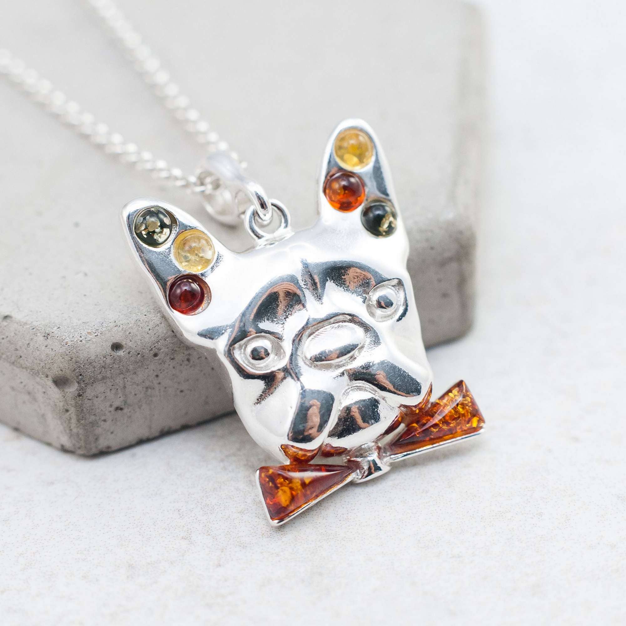 Marcin Waryszak – wholesale Pendant/charm necklace – Baltic Amber French Bulldog Pendant Necklace Silver Frenchie1