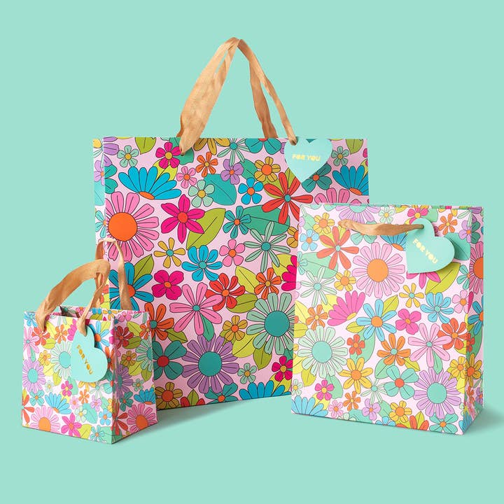 Taylor Elliott Designs - Wholesale Gift Bag - Gift Bags - Flower Garden - Assorted Sizes to Choose From