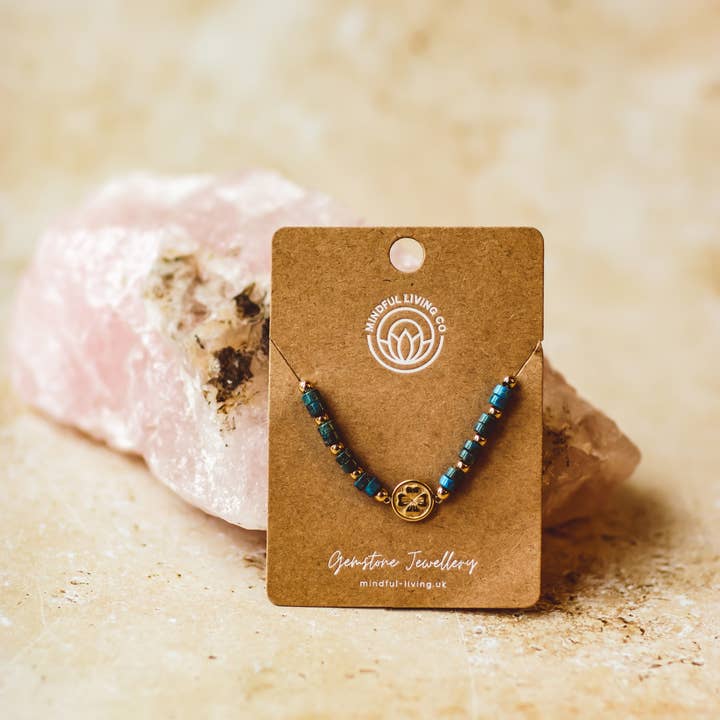Mindful Living Co. - Wholesale Beaded Bracelet - 18K Gold Plated Elegant Clover Bracelet with Clasp