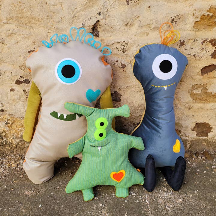 Monsters On Main - Wholesale Decorative Figurine - Extra Large Monster Bundle - 2 pk3