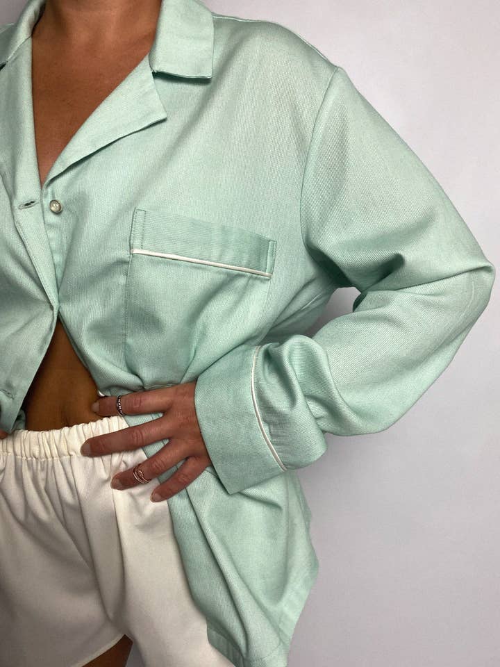 Green shirts - 100% cotton - Homewear for wholesale by Clã