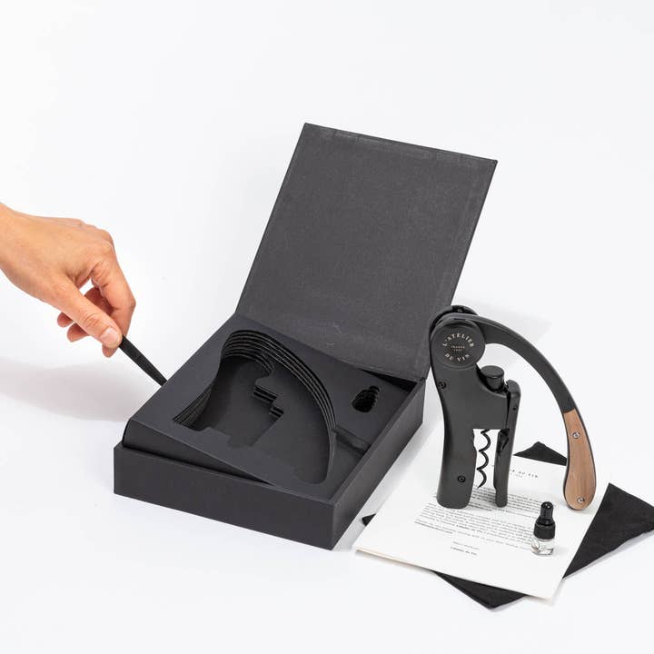 L'Atelier du Vin - USA - Wholesale Wine Tool Set - Lever Wine Opener - OENO MOTION WOOD & BLACK