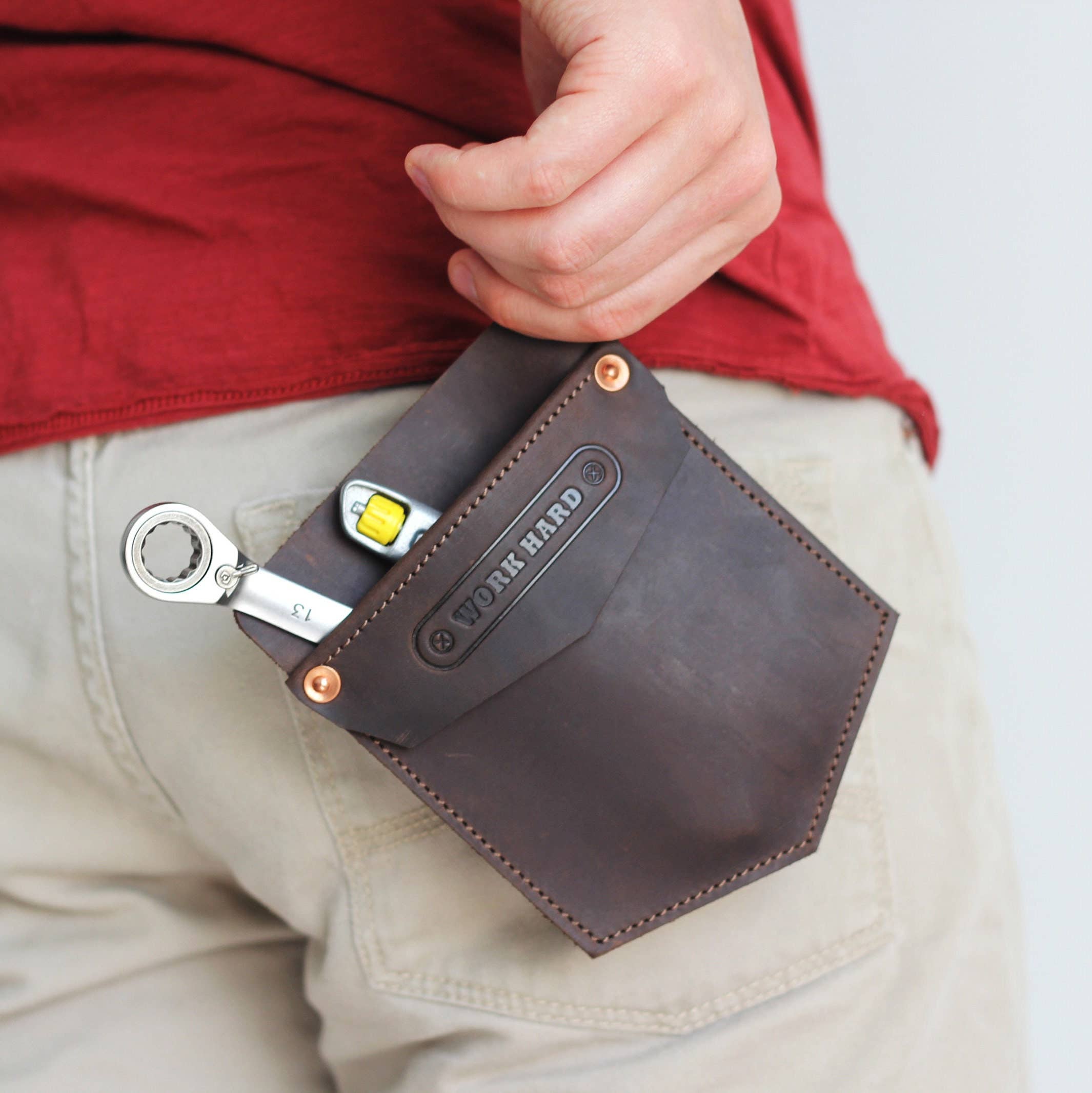 Pol Leather Studio – wholesale Pocket knife/holder – Personalized Leather Pocket Protector2