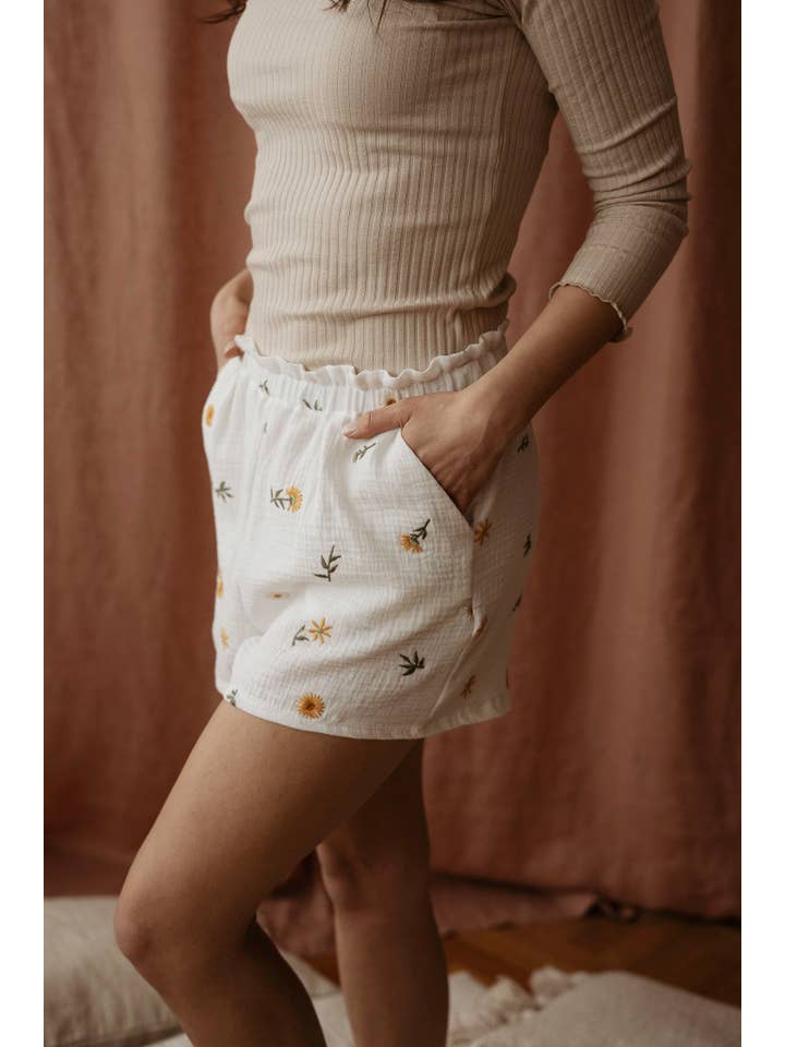 Evelina Apparel - Wholesale Shorts - Women's - Embroidered Muslin ruffle shorts / spring floral - ivory
