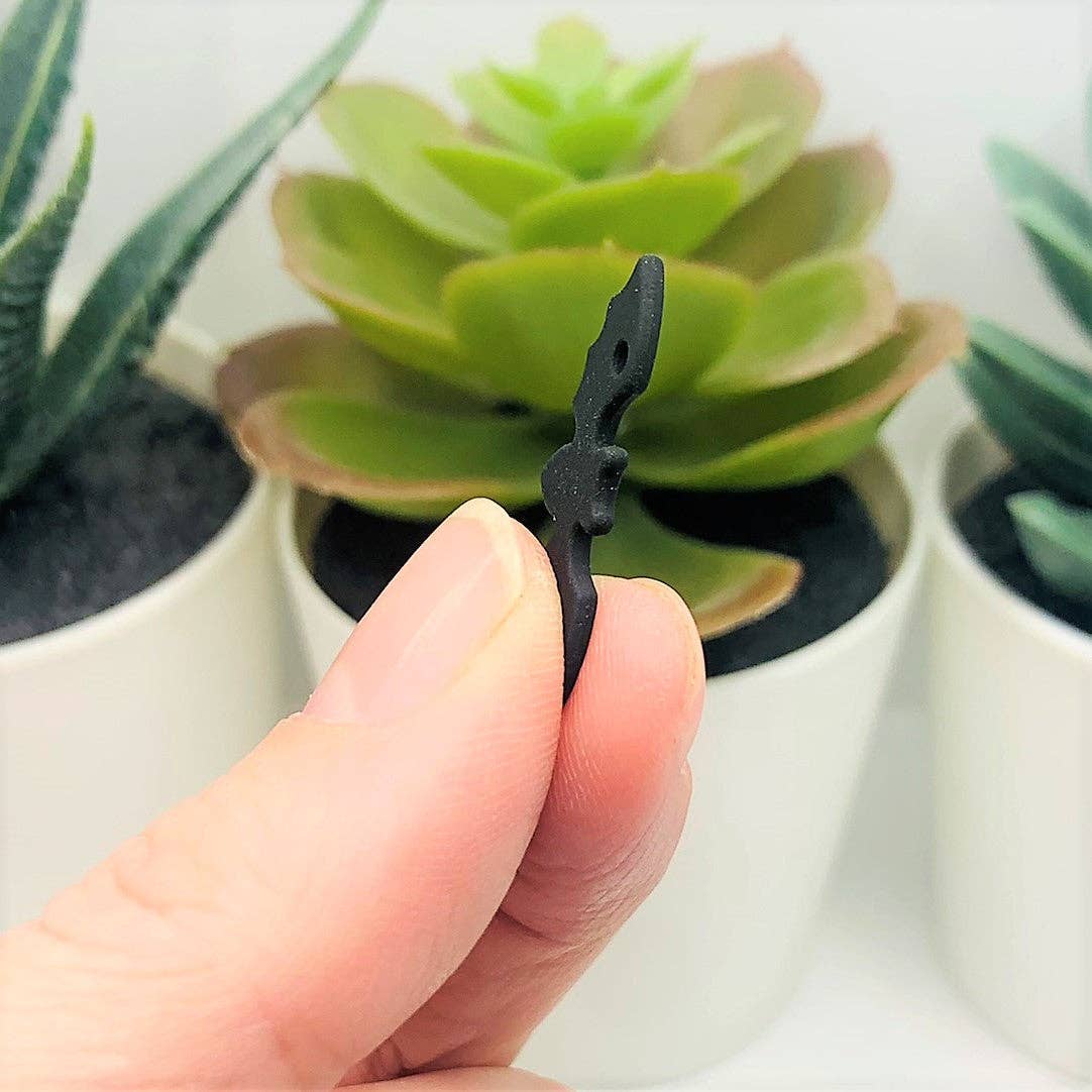 Guerrilla Charm - Vente Breloques/médailles personnalisées - Charms Chauve-souris Noire, 9x25mm2