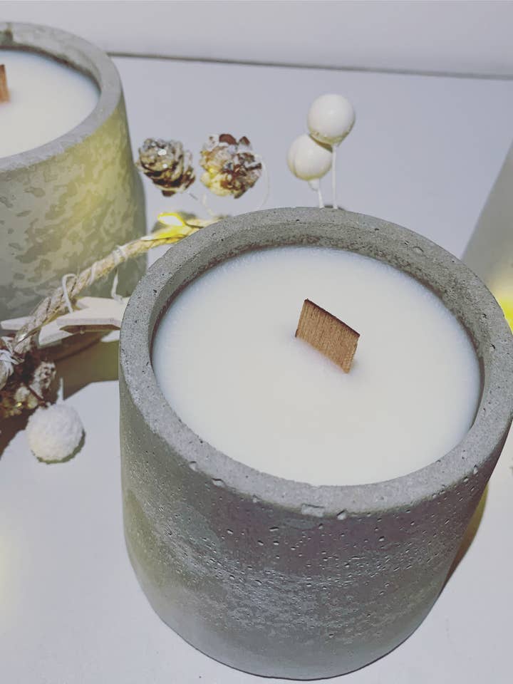 scented soy wax candle cement jar wooden wick for wholesale by Bélisama