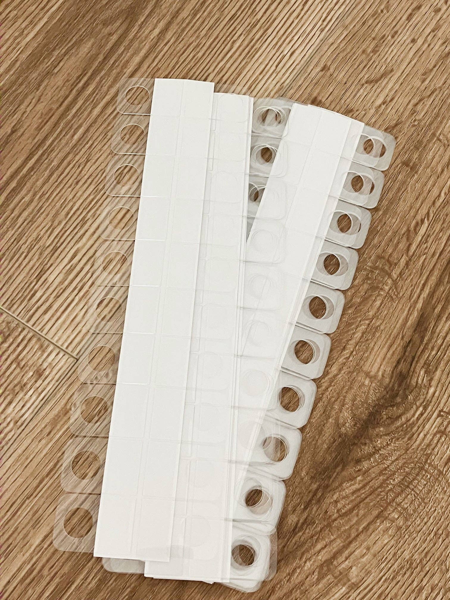 cottage + crown - Wholesale Retailer Display - Accessories - 120 Sticker Store Display Hang Tags Self Adhesive3