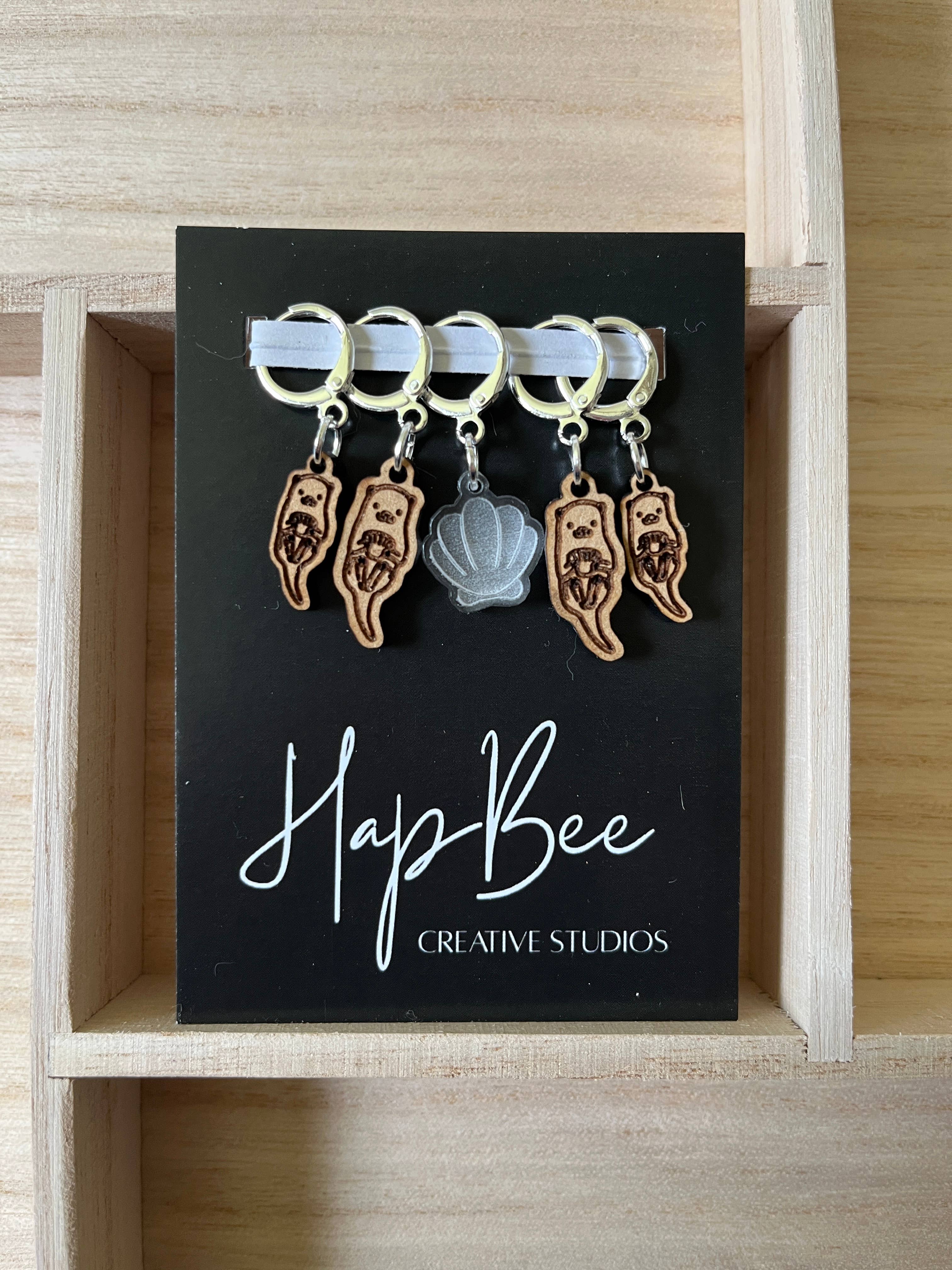 HapBee Creative Studios - Wholesale Knitting/Crochet Supplies - OTTER LOVE Stitch Marker set1