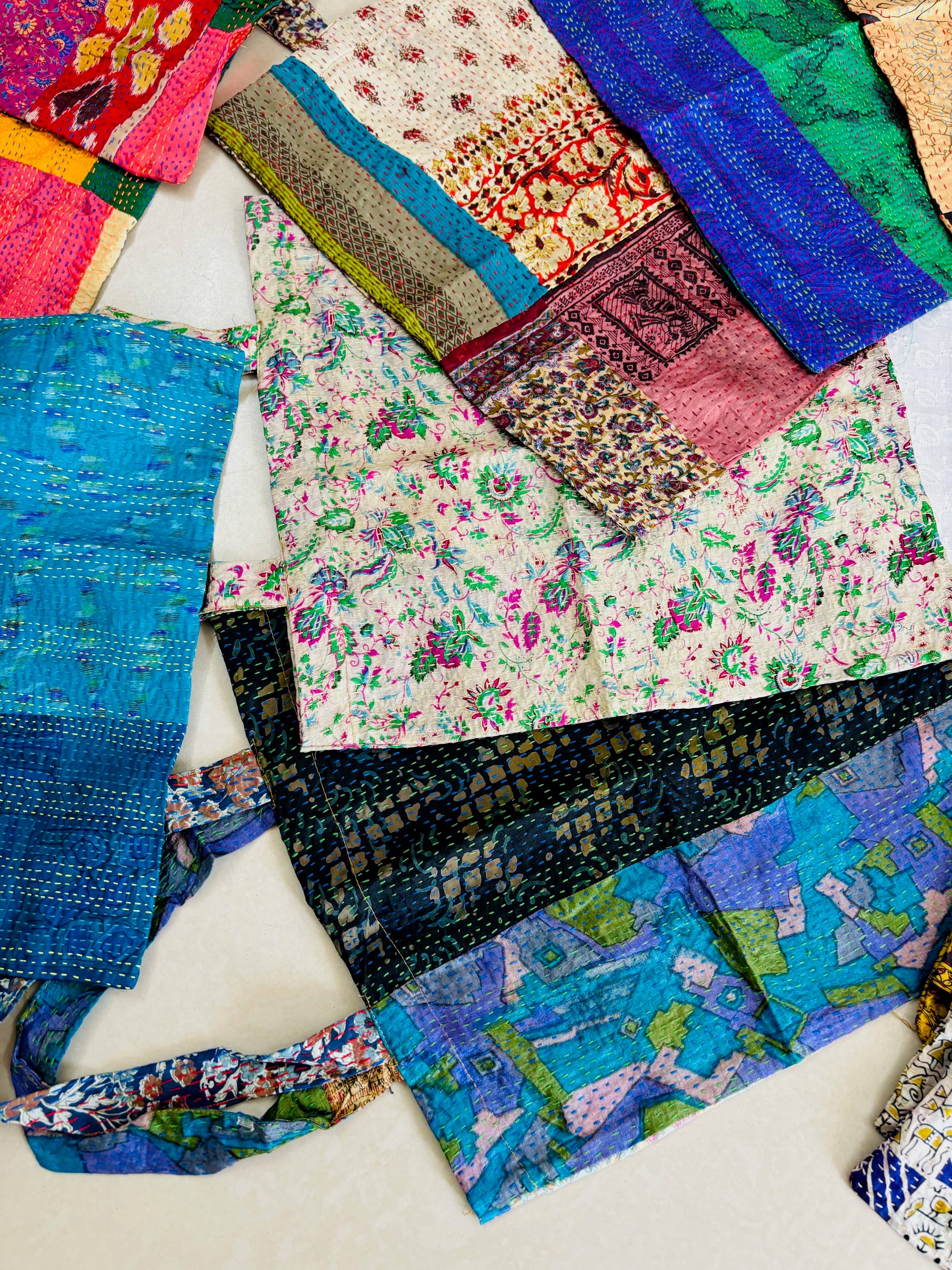 Meghcraft - Wholesale Tote Bag - Women's - SIlk Kantha Tote Bags-Reversible Silk Kantha Shopping Bags7