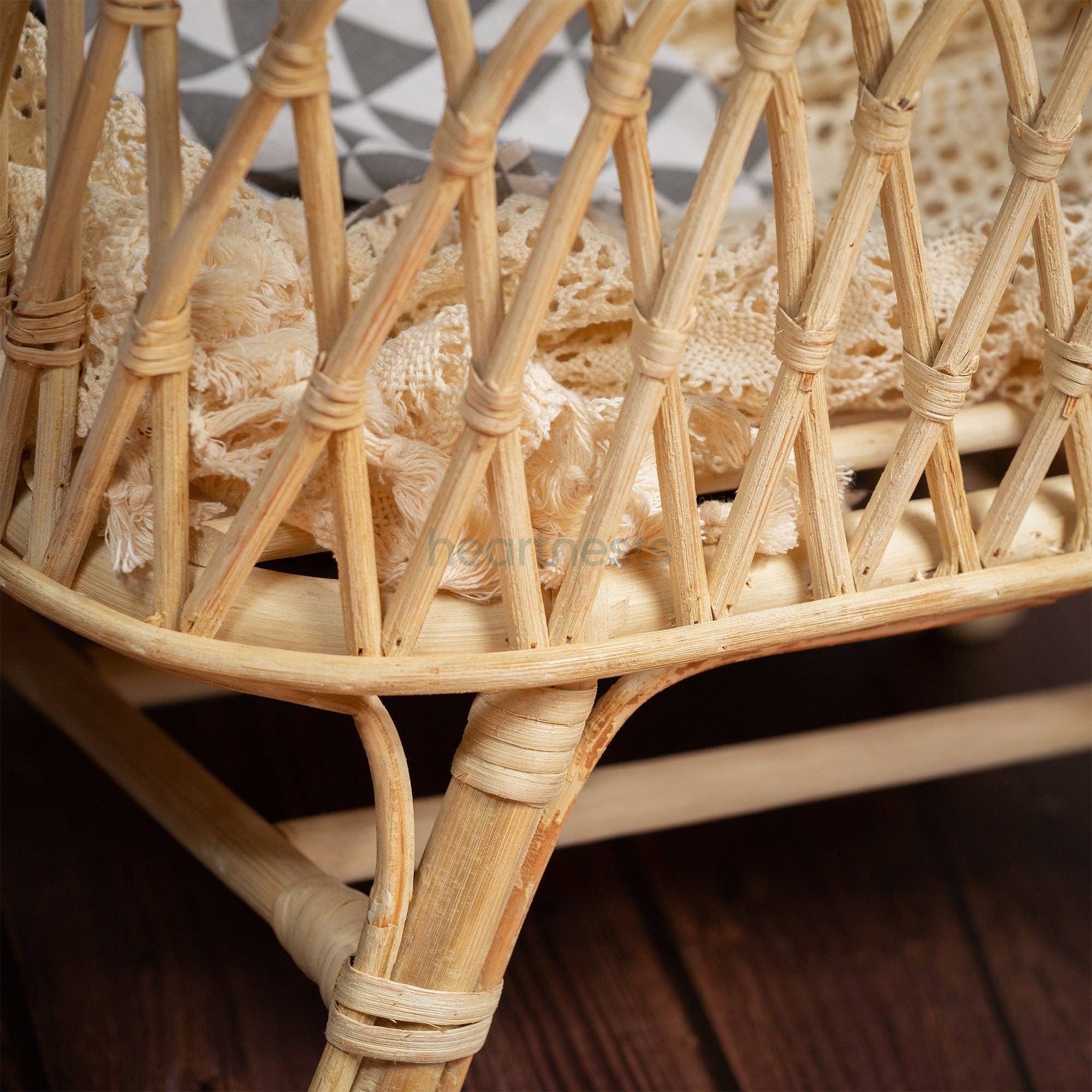 heartnests – wholesale Bassinet – Baby – Cra Handmade Rattan Baby Props2