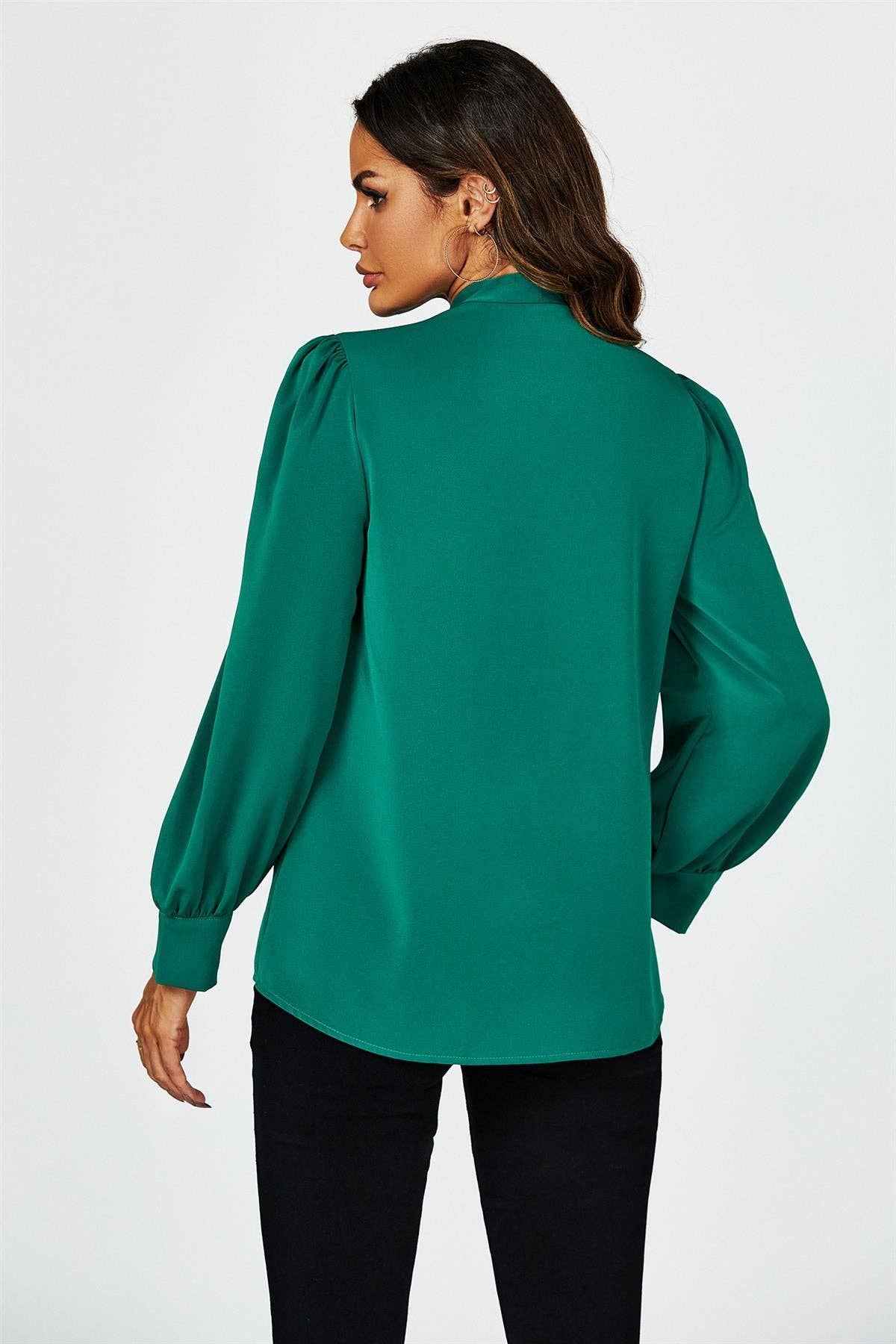 Verde Blusa de manga comprida com detalhe gravata em verde para venda a revendedores na Faire5