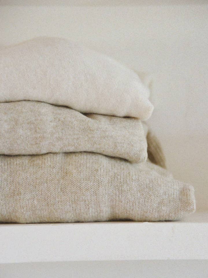 Beachwood - Wholesale Knit Sweater - Women's - The Cashmere Cove Crew Neck // Moon