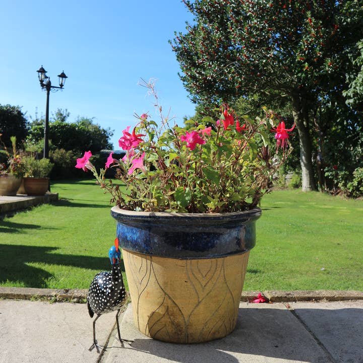 Pangea Sculptures – wholesale Sculpture – Guinea Fowl 24cm2