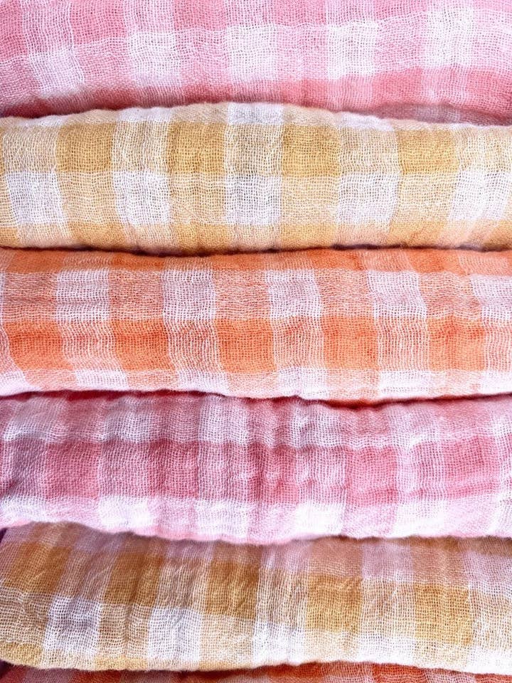 Set of 6 Petite Aurore model fabric napkins made in France for wholesale by CHARMY