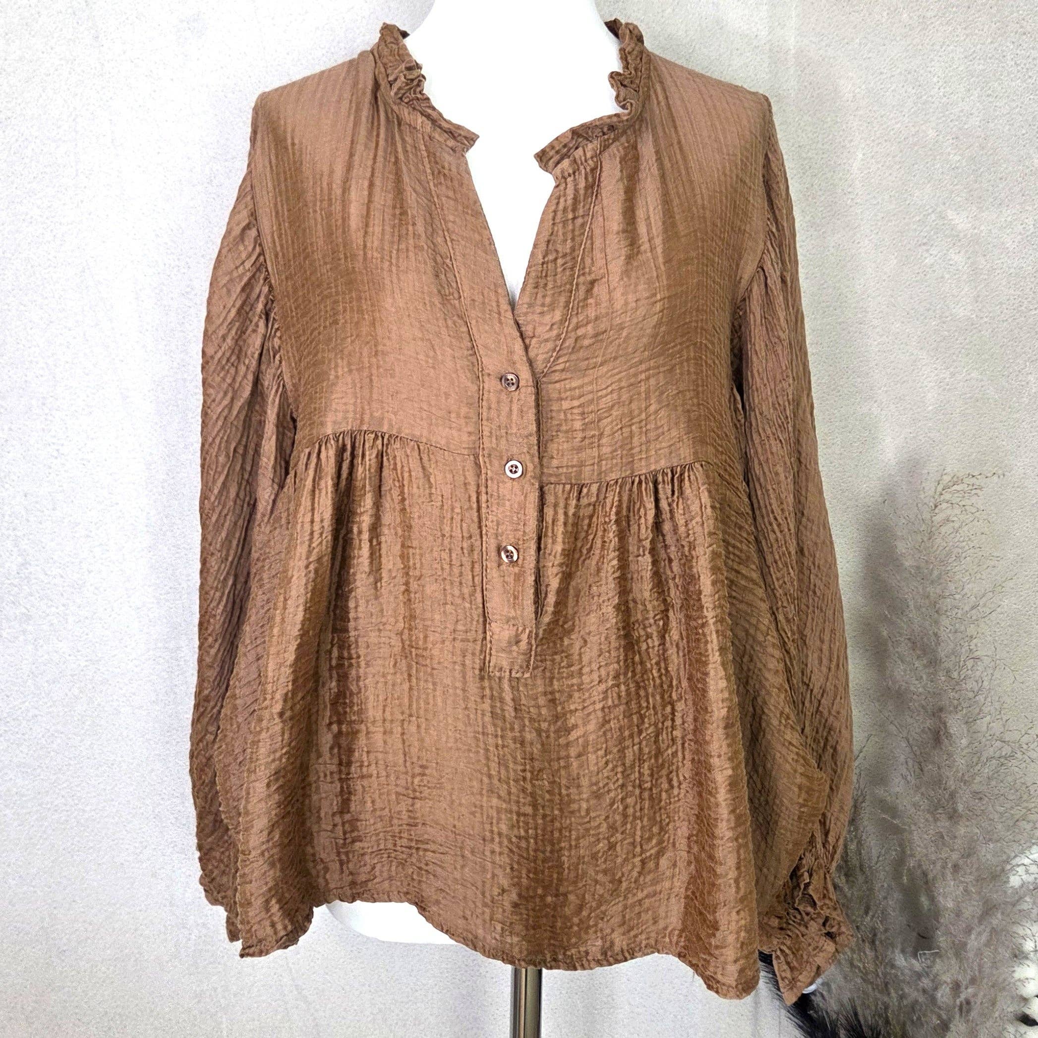 Tempest Designs – wholesale Blouse – Women’s – Short dressy waffle fabric top with mid way buttons and batwing arms (M)2