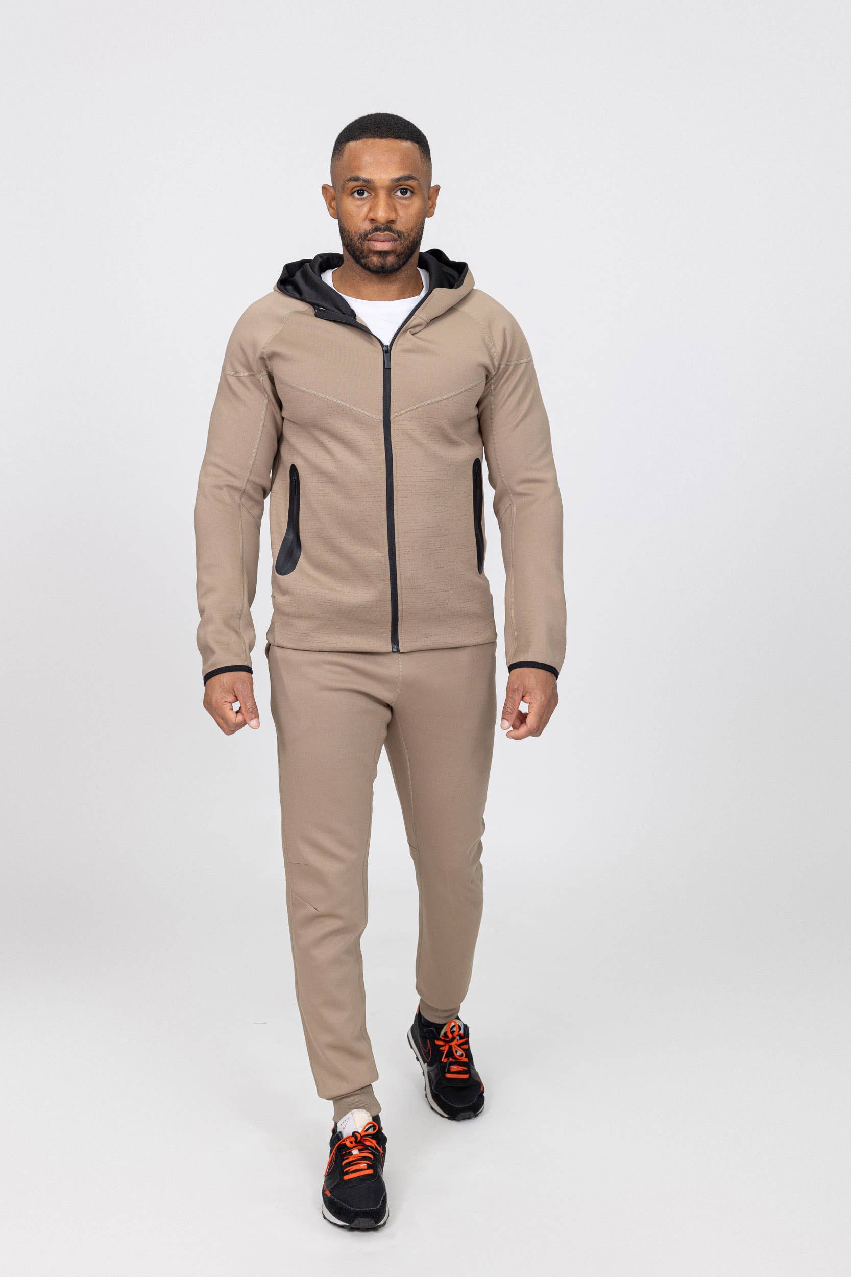 Zayne Paris – wholesale Activewear set – Men′s – Two-tone jogging set E686-42