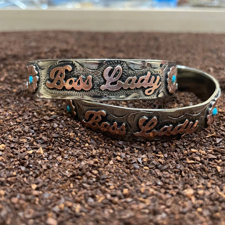 Manchette Boss Lady pour la vente par Texas Lux