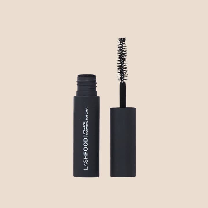 Ultra Rich Volumizing Mascara, 4 ml for engroshandel hos Lashfood