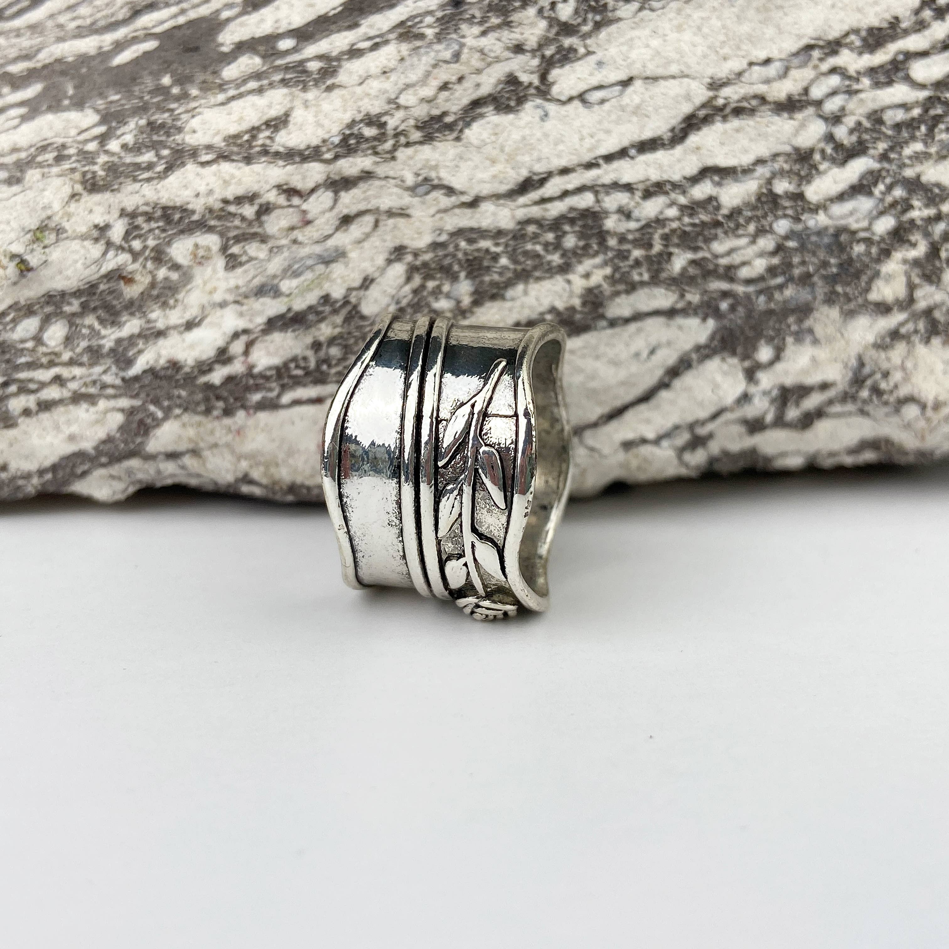 mildstyles – wholesale Cocktail/Statement Ring – Bred Vintage Rosettring1