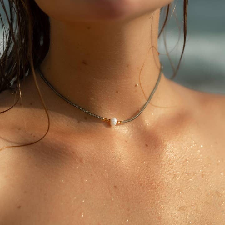 Freshwater Pearl Necklace Gray for wholesale by Made By Nami
