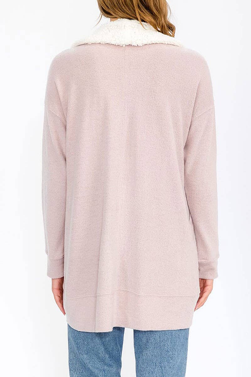 ROUSSEAU - Venta al por mayor Cárdigan - Mujer - CÁRDIGAN CON CUELLO SHERPA CON BOLSILLOS FRONTALES ABIERTOS13