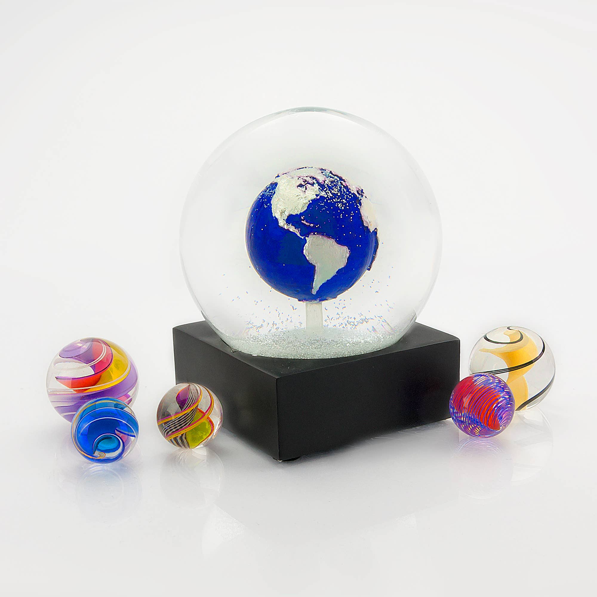 CoolSnowGlobes - Wholesale Snow Globe - Big Blue Marble Snow Globe1
