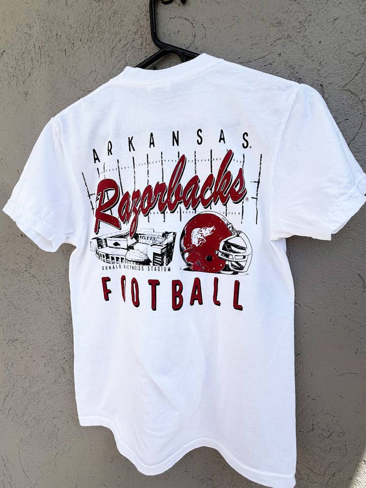 Arkansas Voetbalstadion S/S voor wholesale door Southern Trend Clothing - Arkansas Razorbacks