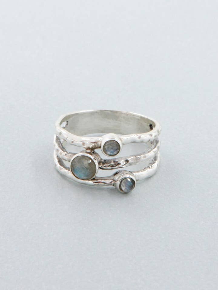 Bague en forme de labradorite triple pierre, argent sterling pour la vente par Culture Spot