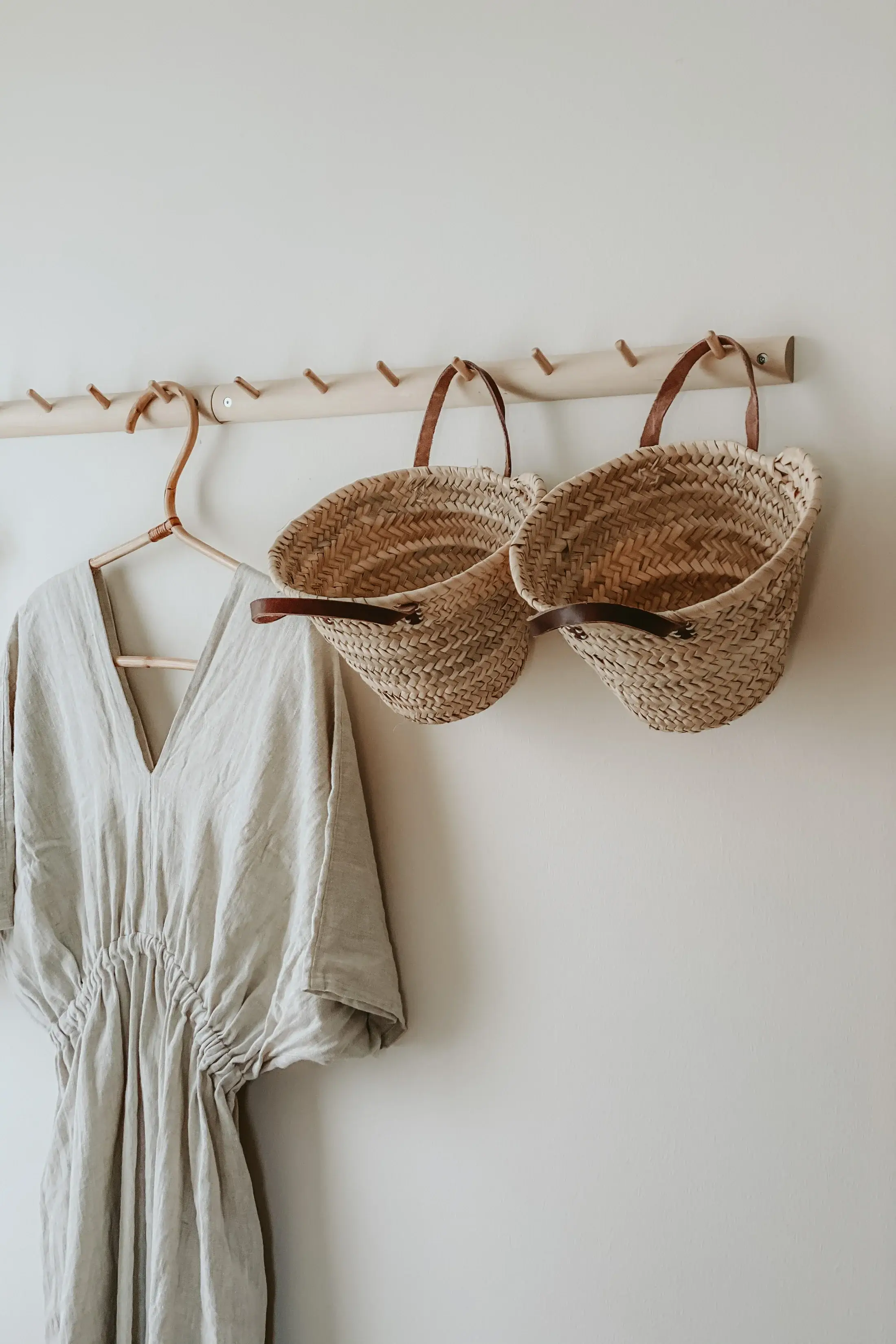 Mikwi – wholesale Beach bag – Mini Market Basket, Handwoven Straw Beach Bag with Leather2