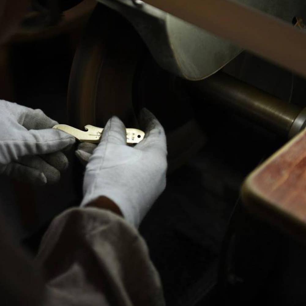 Japan Best – Navalha e suporte por atacado – Canivete Dobrável Mt. Fuji com Abridor de Garrafas7