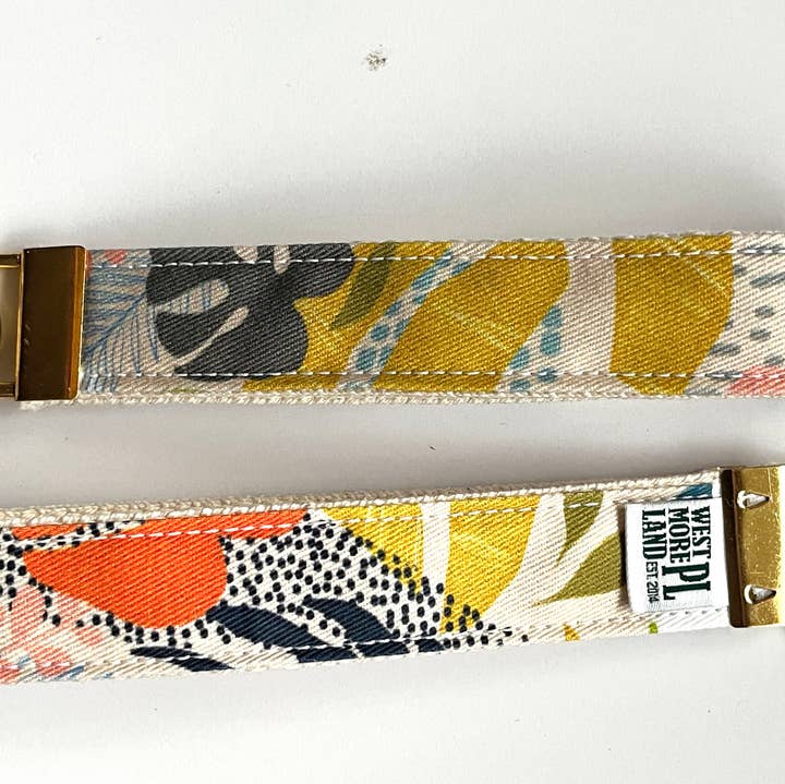 Westmoreland Place - Wholesale Keychain - Women's - Key Fob Wristlet - Tropical Foliage