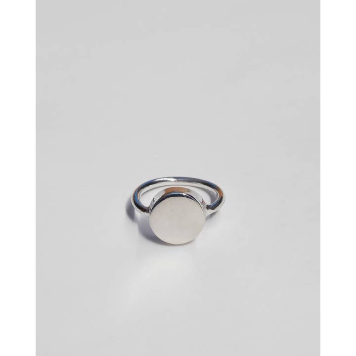 Tiro Tiro Jewelry - Wholesale Signet Ring - Gemma Ring in Silver