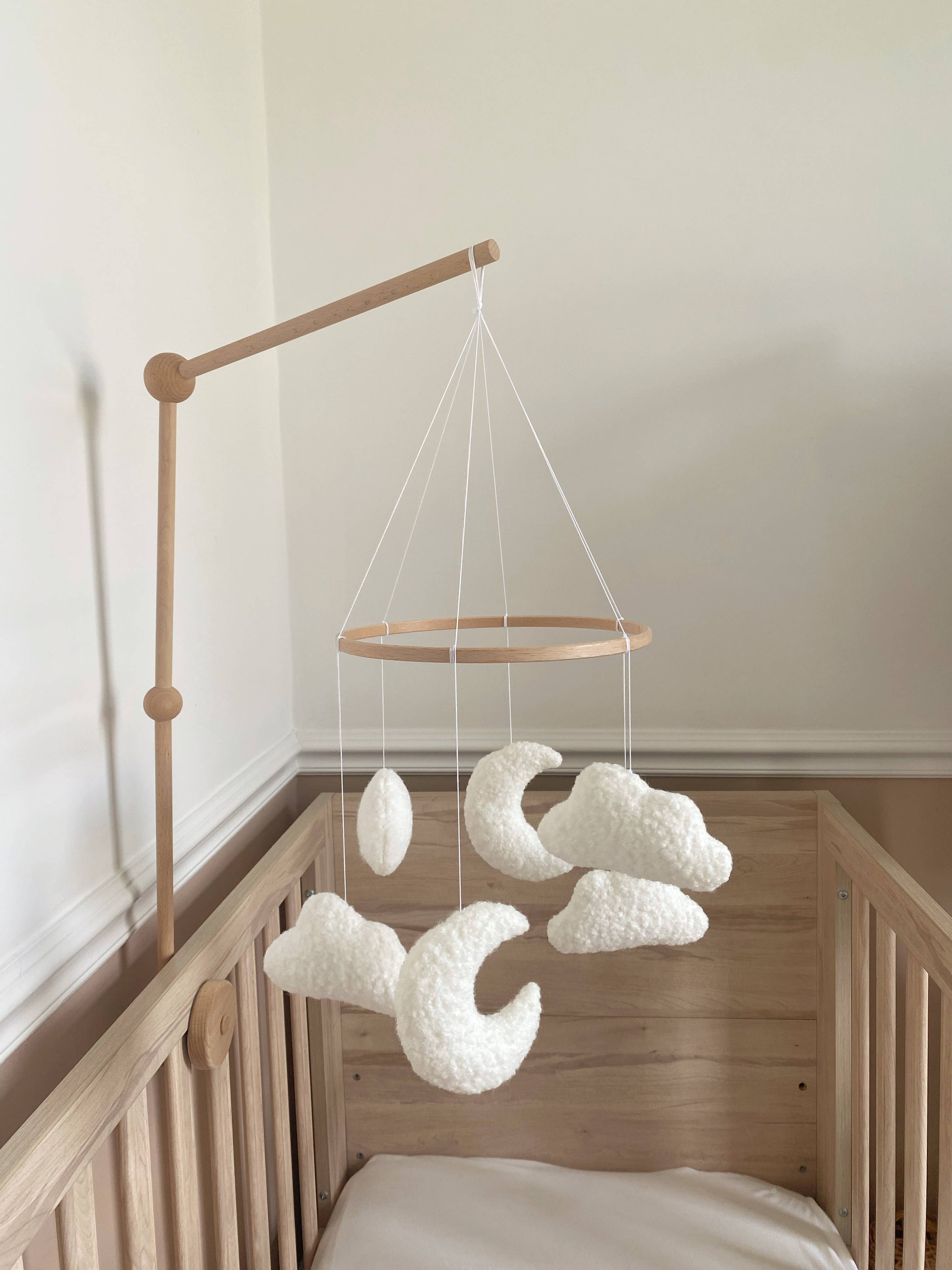 Edie & Joe - Vente Mobile pour bébé - Mobile décoration pour chambre d’enfant nuages et lunes en bouclé