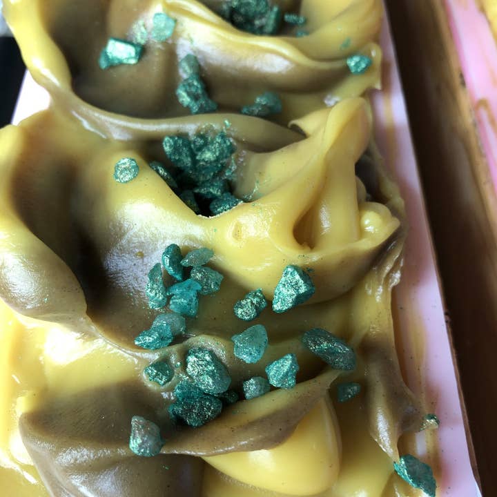 Buddha & Bubbles Botanicals - Soap, Skincare, Home Fragrance - Wholesale Bar Soap - Soap Bar With Neem & Rhassoul Clay, with Nag Champha Parfum2