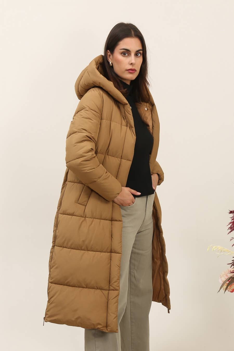 Attrait Paris - Wholesale Puffer Jacket - Women's - Long quilted down jacket with hood20