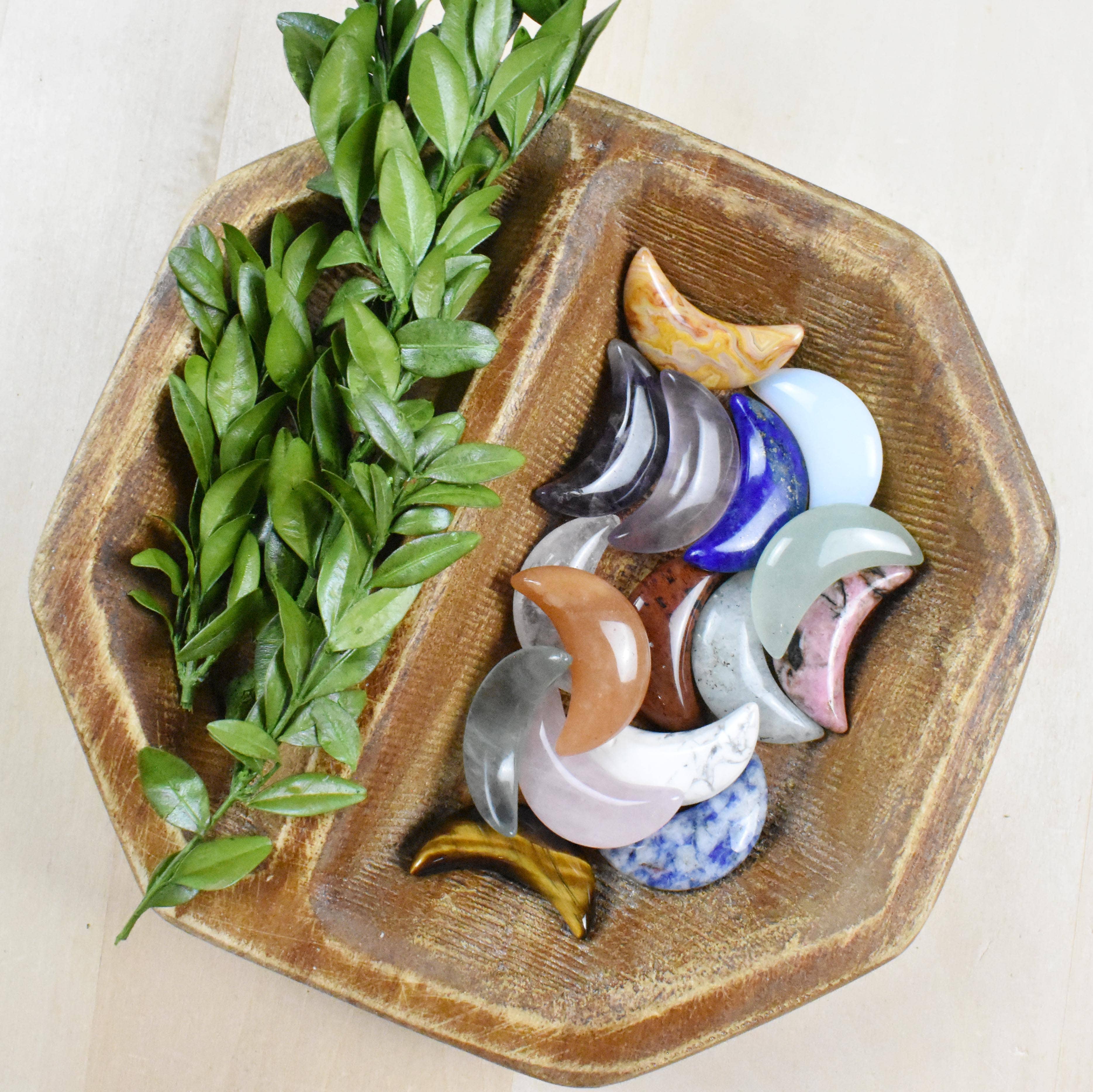 Ewelina Pas Jewelry - Wholesale Spiritual Stone/Crystal - Crescent Moon Gemstone Pocket Stone10