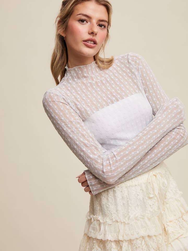 Top de encaje texturizado semitransparente de manga larga para superponer para venta al por mayor de Listicle