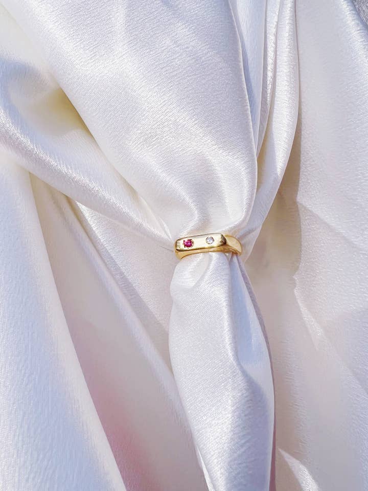 Bague Star Crossed Lovers pour la vente par Dusk Hera