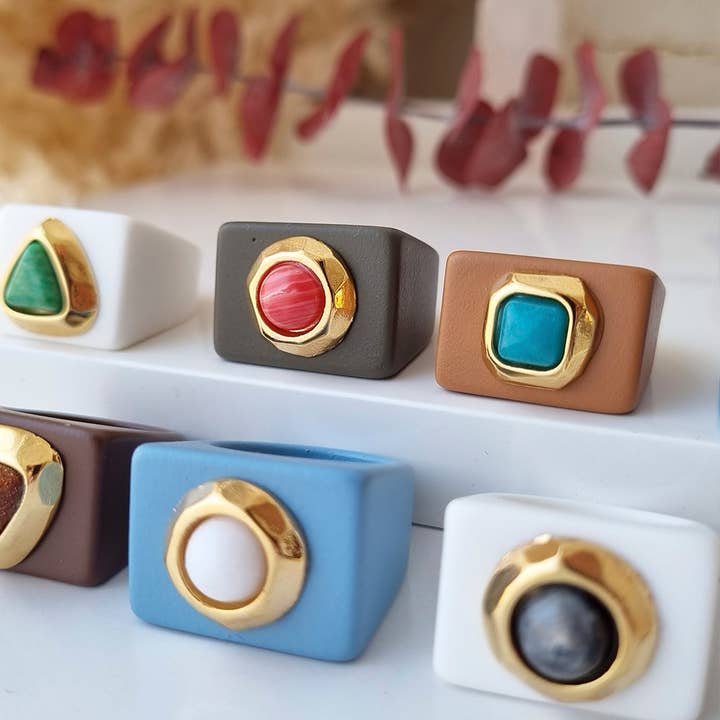 ÉMOLO - Wholesale Cocktail/Statement Ring - Women's blue rings with white porcelain SANTORINI2