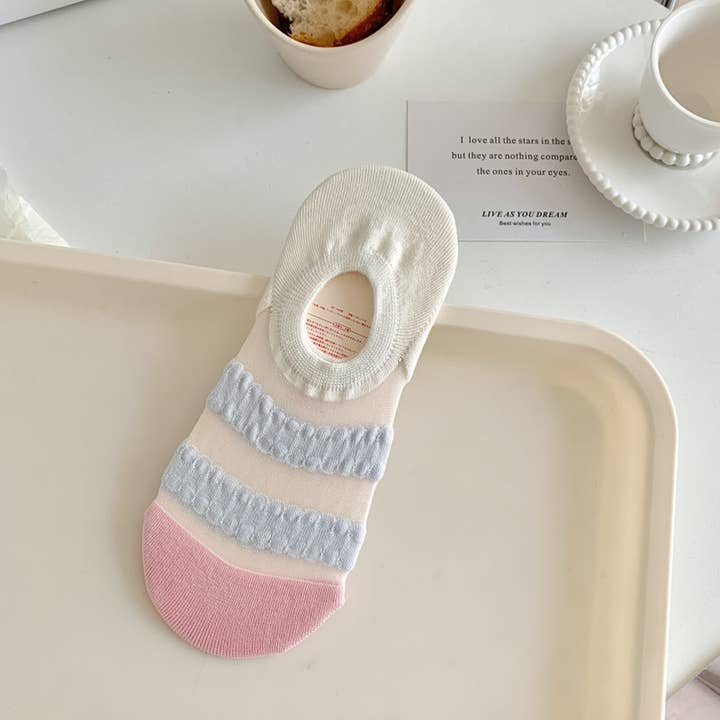 Tourtiwi - Wholesale Socks - Women's - Candy Color Wave Stripe Breathable Short Socks5