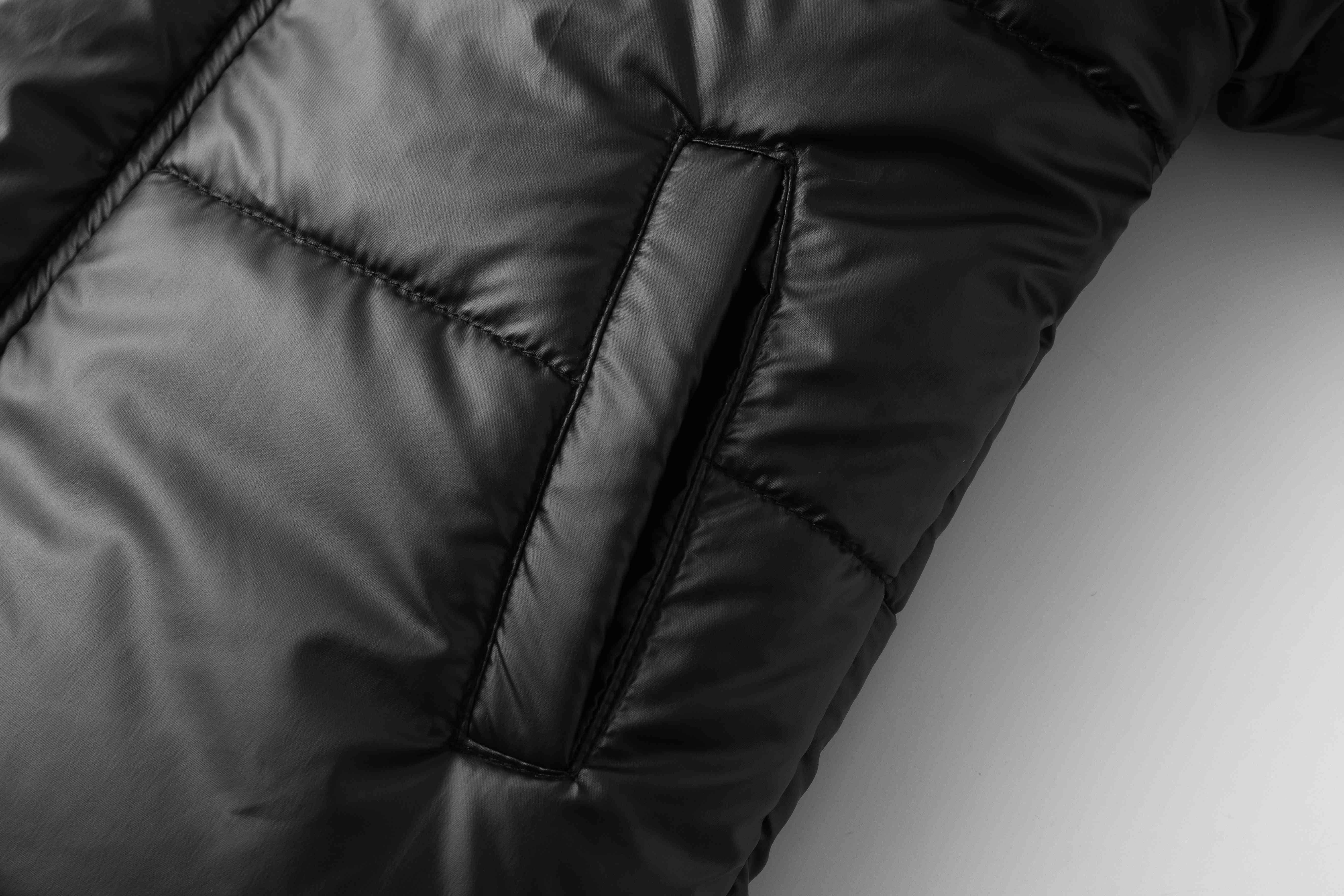 Newness Kids - Vendita all'ingrosso Cappotto - Bambini - Gilet imbottito da ragazzo con tasche laterali (3 colori)11