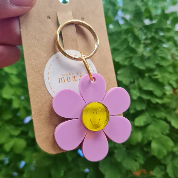 Lustiger Blumen-Schlüsselring | Smiley Face Flower Schlüsselring für den Großhandel von Made By Moxxi