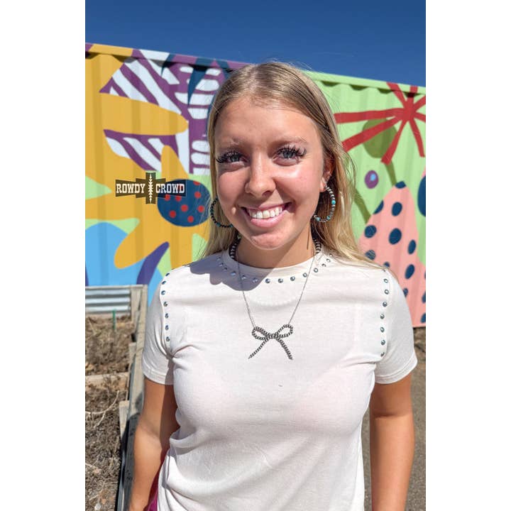 Rowdy Crowd Clothing - Wholesale Pendant/Charm Necklace - Cowgirl Pearls Necklace