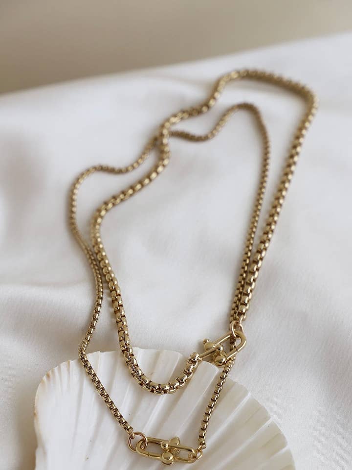 COLLANA A CATENA NOVA ROUND BOX per la vendita all'ingrosso da parte di Katie Waltman Jewelry