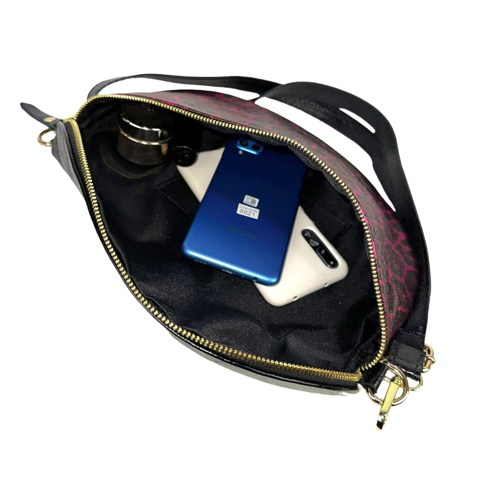 Chenson & Gorett - Vente Sac ceinture – femme - Sac de taille en cuir avec imprimé léopard et effet brillant2