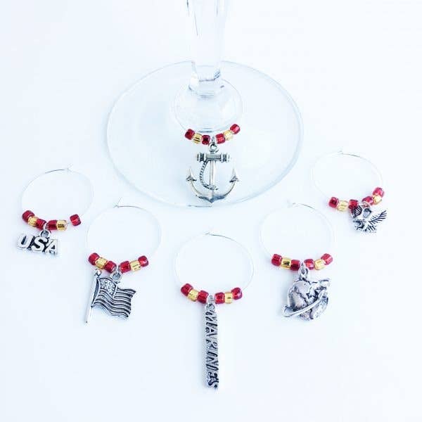 Charms de vin Marine Corps pour la vente par Group Therapy Wine