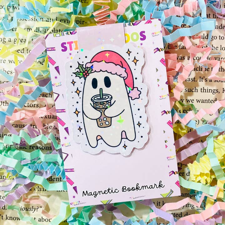 Marque-page magnétique « Fantôme de Noël avec café glacé » pour la vente par Chapter & Ink