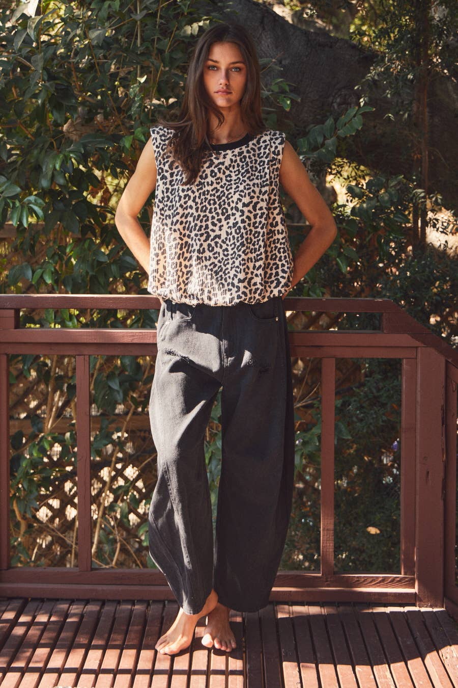 Oddi - Wholesale Knit Top - Women's - Textured Leopard Printed Knit Sleeveless Top2