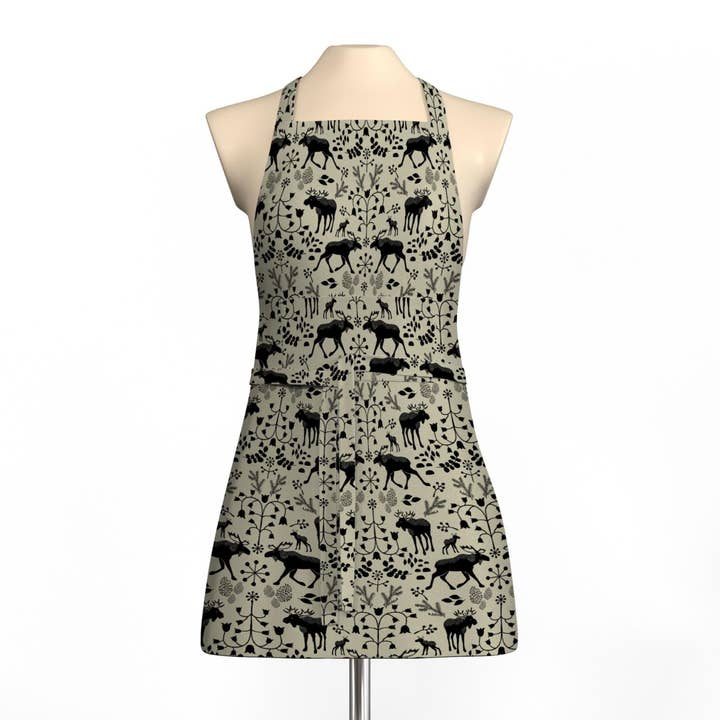 Le Roi de la Forêt (Culla) Tablier Noir avec Poche pour la vente par Arvidssons Textil